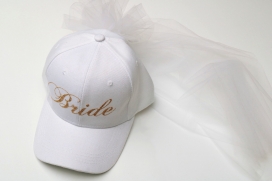 WHITE "BRIDE" CAP IN GOLD