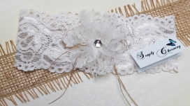 Country Chic Garter