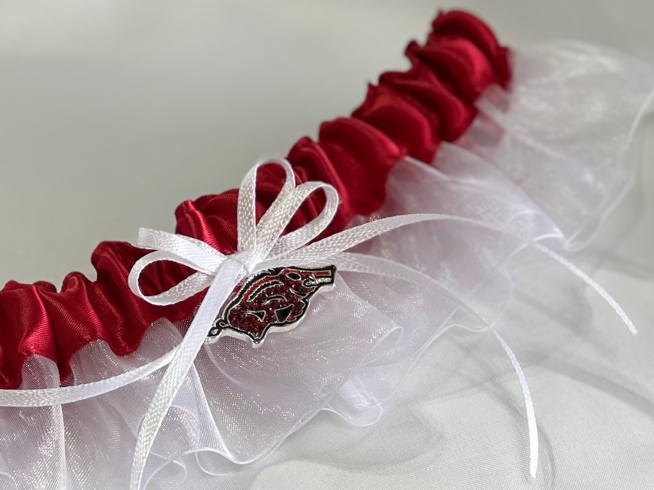 University of Arkansas Inspired Garter with Licensed Collegiate Charm