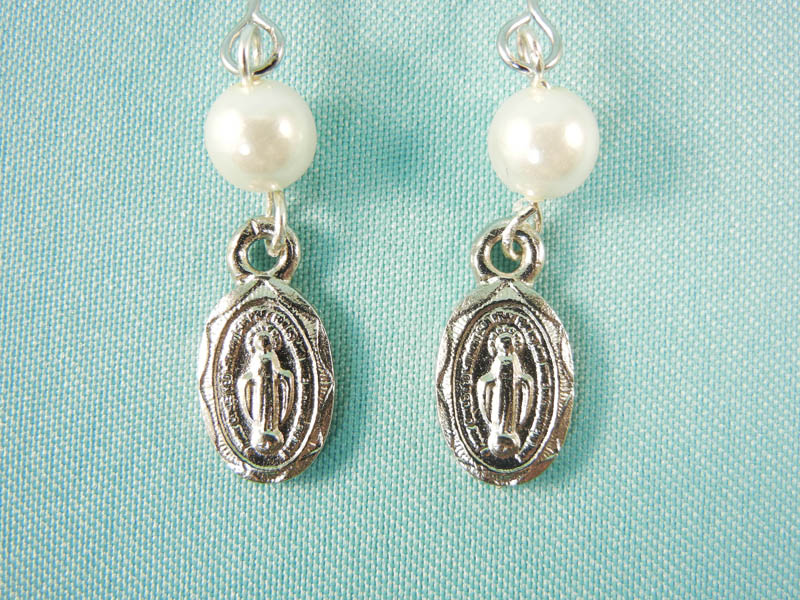Pearl Earrings w/ Silver Medal