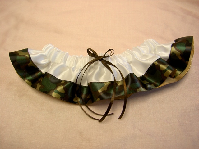 Satin Garter with Camo Trim