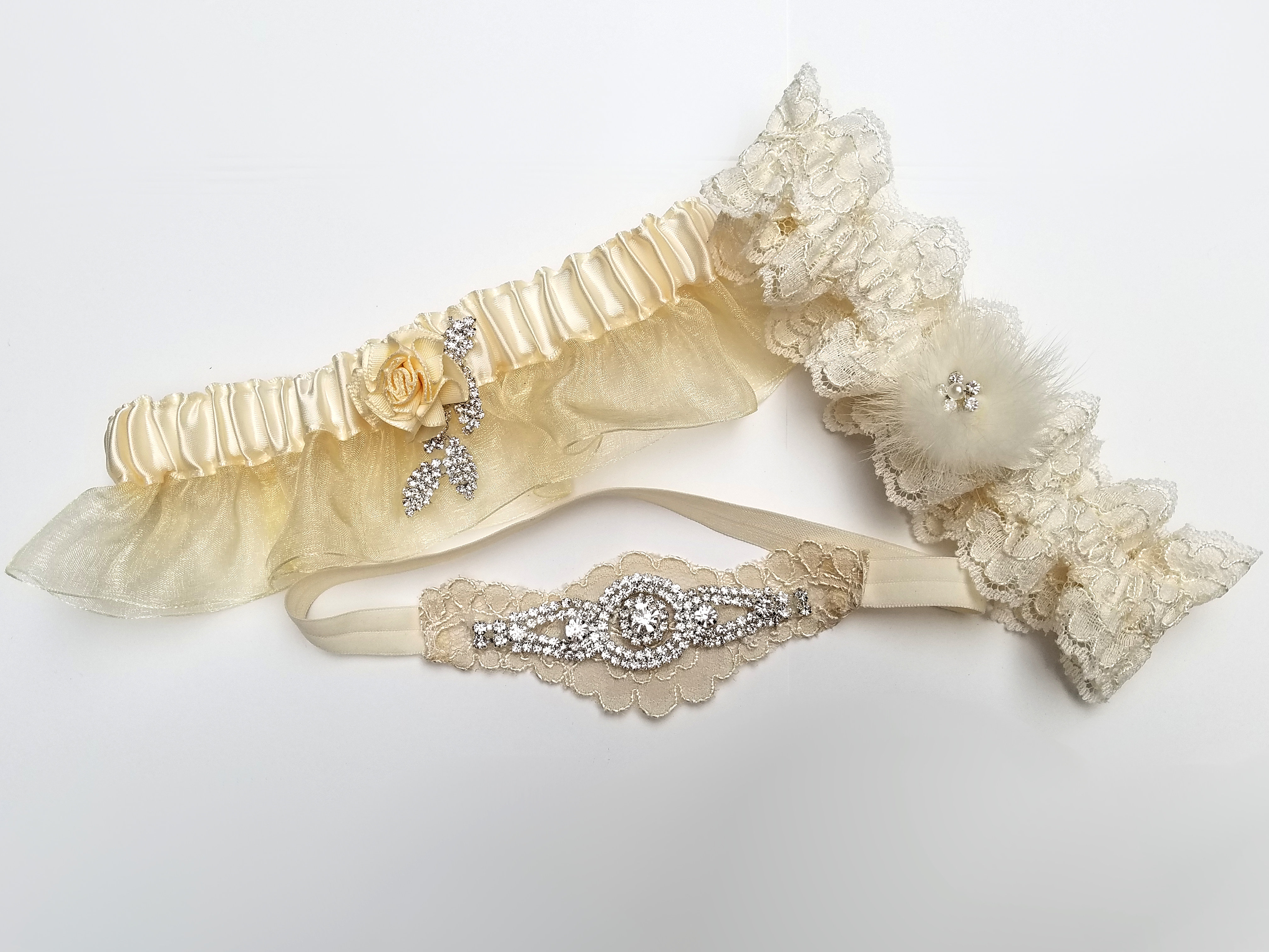 Ivory Garter Trio Special