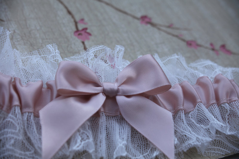 Ivory Lace Garter With Rose Gold Satin