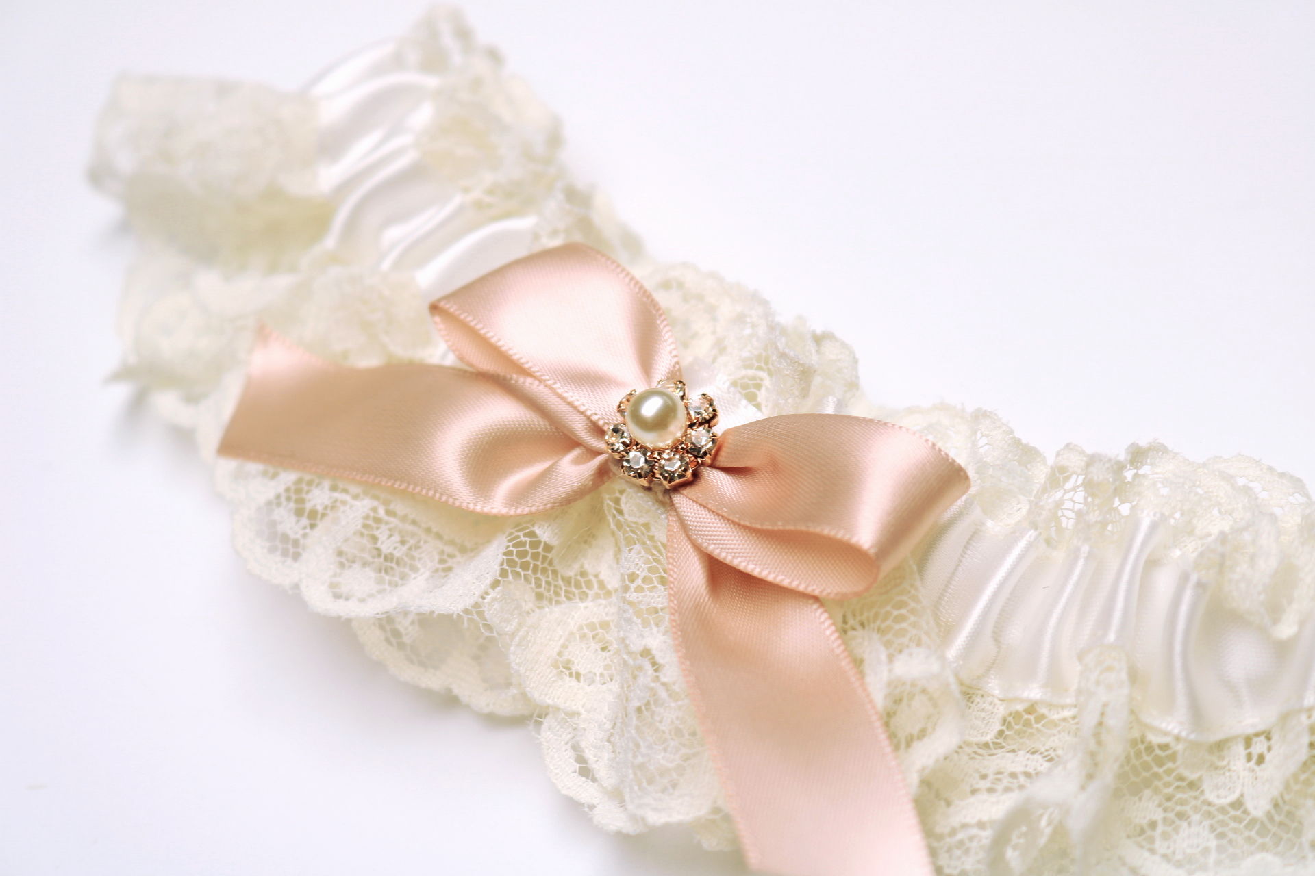 ANTIQUE WHITE LACE GARTER w/ Rose Gold