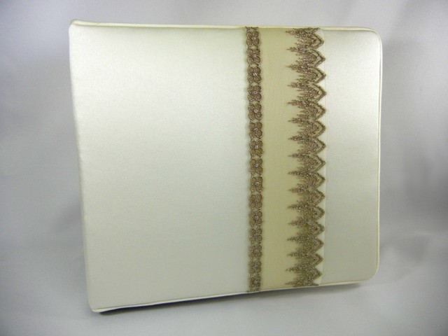 Vintage Trim Guest Book