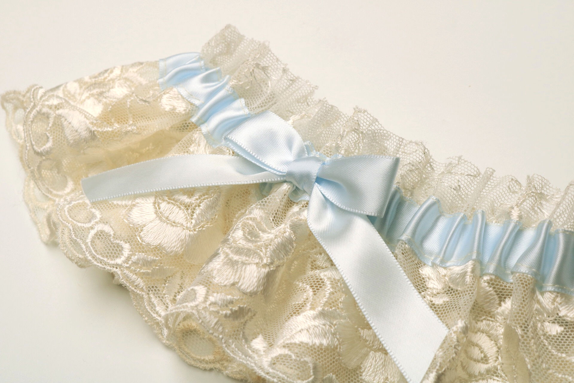 Embroidered Tulle Garter