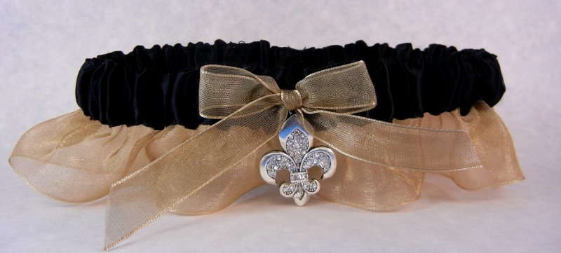 Fleur-De-Lis Garter