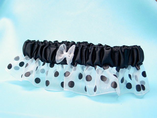 Black & White Polka Dot Garter