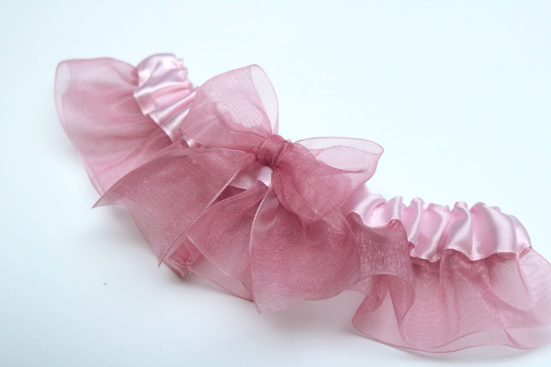 MAUVE PROM GARTER