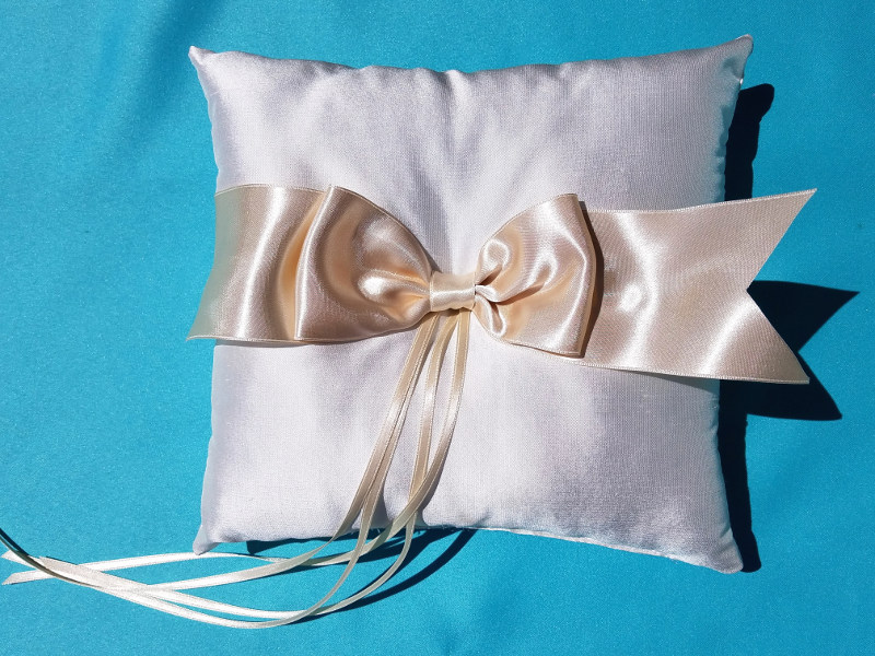 Silk Ring Pillow w/ Magnolia Bow