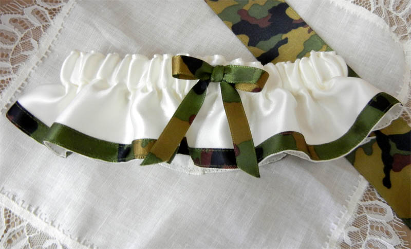 Ivory Garter Camouflage