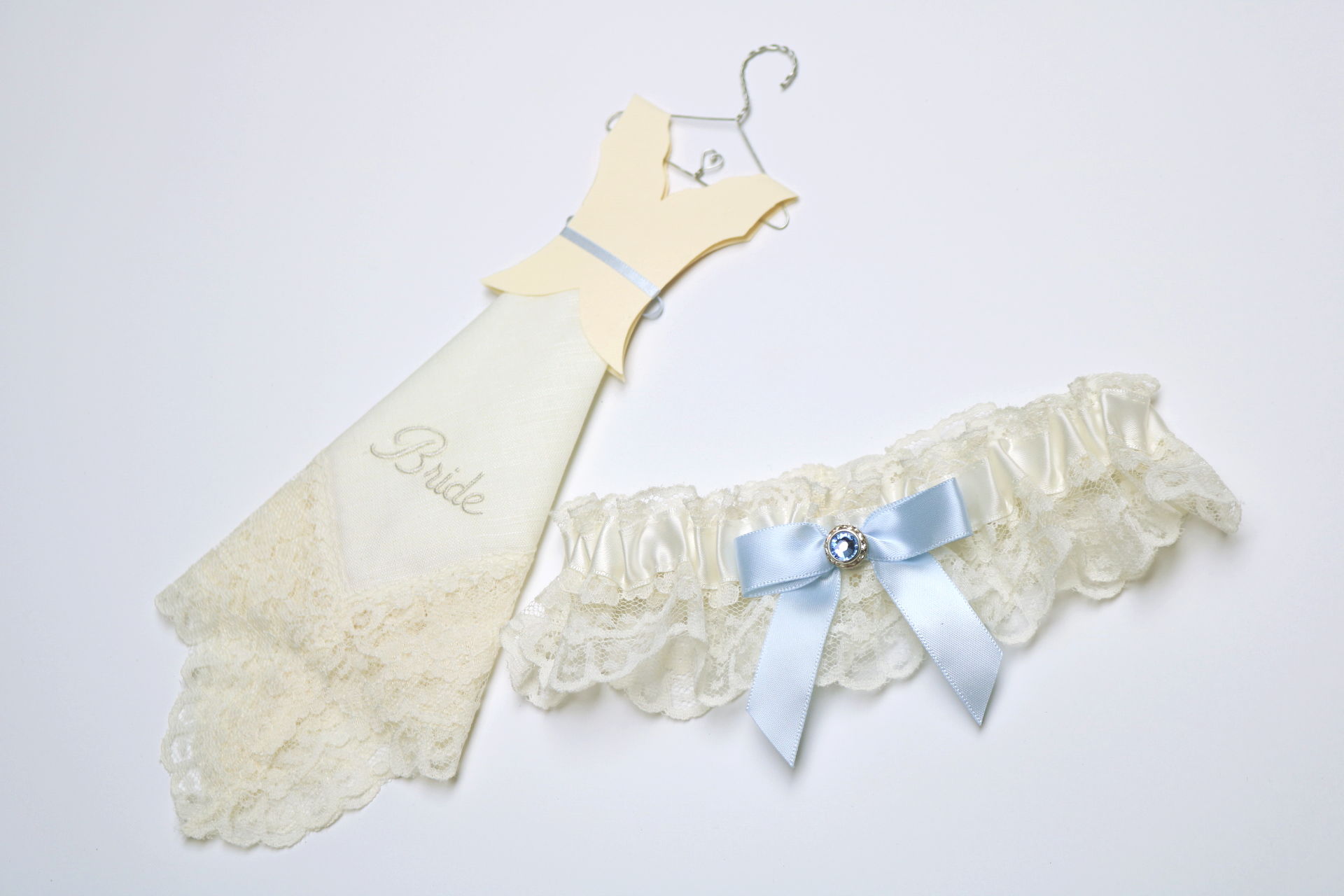 GARTER & HANKY SET